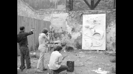 HORS LES MURS